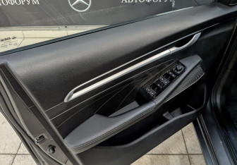 Подержанный автомобиль Geely Emgrand 2023 года (19 фото)