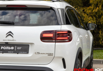 Подержанный автомобиль Citroen C5 Aircross 2022 года (23 фото)