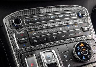 Подержанный автомобиль Hyundai Santa Fe 2022 года (21 фото)