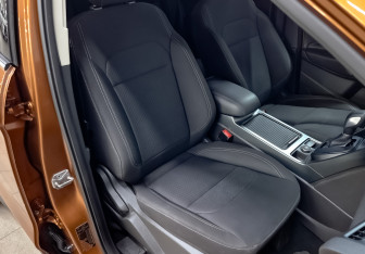 Подержанный автомобиль Ford Kuga 2017 года (23 фото)