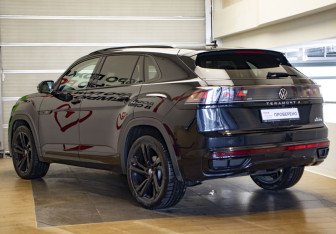 Подержанный автомобиль Volkswagen Teramont 2024 года (6 фото)