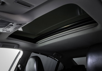 Подержанный автомобиль Lexus ES 2014 года (18 фото)