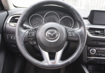 Подержанный автомобиль Mazda 6 Sedan 2015 года (14 фото)