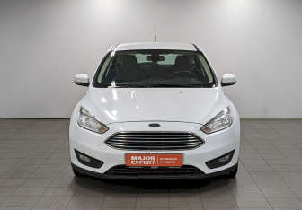 Подержанный автомобиль Ford Focus Hatchback 2019 года (2 фото)