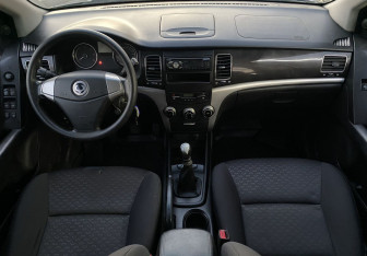 Подержанный автомобиль SsangYong Actyon 2012 года (10 фото)