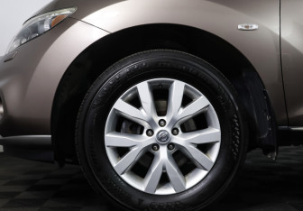Подержанный автомобиль Nissan Murano Suv 2014 года (24 фото)