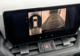 Подержанный автомобиль Toyota RAV4 2024 года (27 фото)