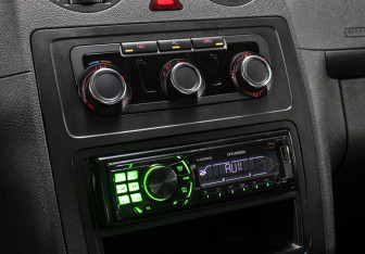 Подержанный автомобиль Volkswagen Caddy Compactvan 2011 года (19 фото)