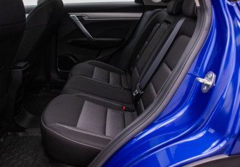 Подержанный автомобиль Geely Coolray 2022 года (11 фото)
