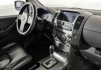 Подержанный автомобиль Nissan Pathfinder 2007 года (9 фото)