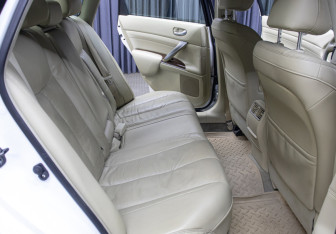 Подержанный автомобиль Nissan Teana 2012 года (12 фото)