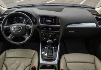 Подержанный автомобиль Audi Q5 2013 года (12 фото)
