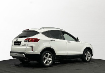 Подержанный автомобиль FAW Besturn X80 2018 года (4 фото)