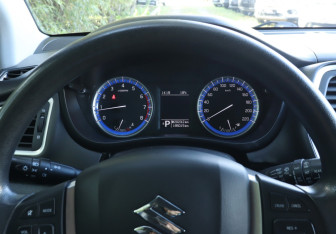 Подержанный автомобиль Suzuki SX4 Hatchback 2014 года (11 фото)