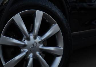 Подержанный автомобиль Infiniti QX50 2015 года (26 фото)