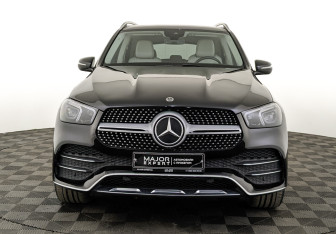 Подержанный автомобиль Mercedes-Benz GLE 2021 года (2 фото)