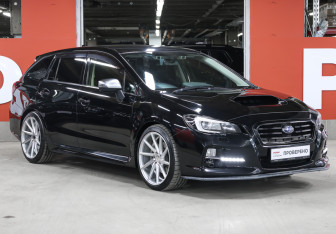 Подержанный автомобиль Subaru Levorg 2015 года (3 фото)