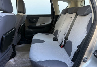 Подержанный автомобиль Nissan Note 2008 года (11 фото)