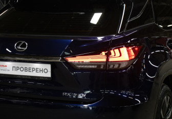 Подержанный автомобиль Lexus RX 2020 года (26 фото)