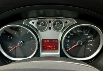 Подержанный автомобиль Ford Focus Hatchback 2008 года (22 фото)