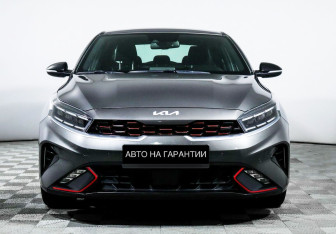 Подержанный автомобиль Kia Cerato Sedan 2022 года (2 фото)