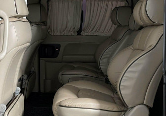 Подержанный автомобиль Hyundai Grand Starex 2017 года (12 фото)