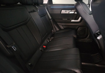 Подержанный автомобиль Jaecoo J7 2023 года (10 фото)