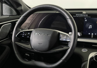 Подержанный автомобиль Exeed TXL 2024 года (14 фото)
