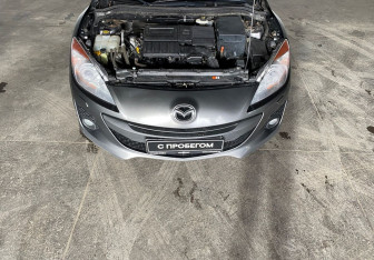Подержанный автомобиль Mazda 3 Hatchback 2013 года (16 фото)