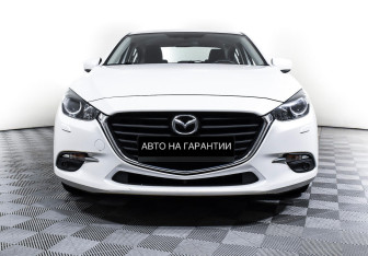 Подержанный автомобиль Mazda 3 Sedan 2018 года (2 фото)