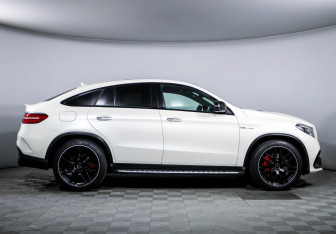 Подержанный автомобиль Mercedes-Benz GLE AMG 2017 года (4 фото)