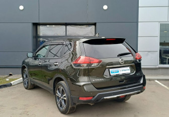 Подержанный автомобиль Nissan X-Trail 2021 года (7 фото)