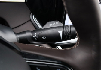 Подержанный автомобиль Geely Monjaro 2026 года (32 фото)