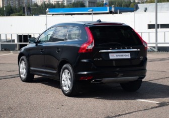Подержанный автомобиль Volvo XC60 2017 года (7 фото)