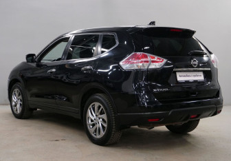 Подержанный автомобиль Nissan X-Trail 2018 года (5 фото)