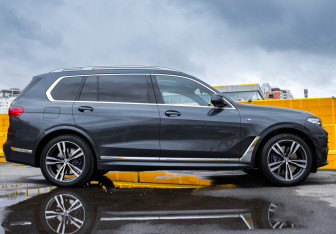 Подержанный автомобиль BMW X7 2019 года (8 фото)