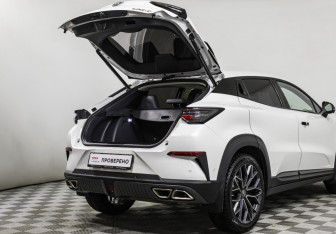 Подержанный автомобиль Changan UNI-T 2024 года (18 фото)