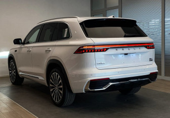 Подержанный автомобиль Geely Monjaro 2026 года (6 фото)