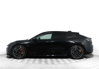 Подержанный автомобиль Zeekr 001 2023 года (8 фото)