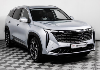 Подержанный автомобиль Geely Atlas 2024 года (3 фото)