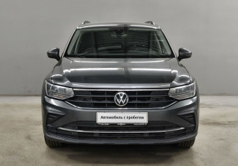 Подержанный автомобиль Volkswagen Tiguan 2021 года (2 фото)