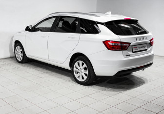 Подержанный автомобиль LADA (ВАЗ) Vesta Wagon 2020 года (7 фото)