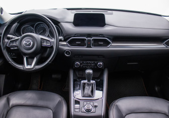 Подержанный автомобиль Mazda CX-5 2018 года (13 фото)