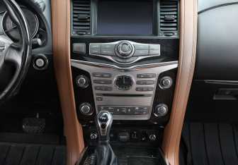 Подержанный автомобиль Infiniti QX80 2020 года (16 фото)