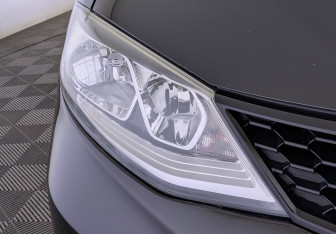 Подержанный автомобиль Nissan Tiida Hatchback 2015 года (11 фото)