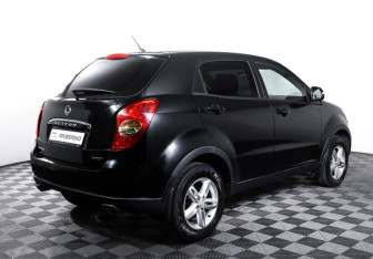 Подержанный автомобиль SsangYong Actyon 2011 года (5 фото)