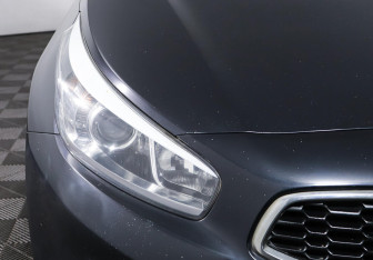 Подержанный автомобиль Kia Ceed Hatchback 2013 года (7 фото)