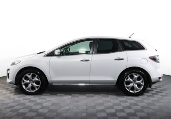 Подержанный автомобиль Mazda CX-7 2011 года (8 фото)
