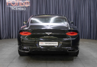 Подержанный автомобиль Bentley Continental GT Coupe 2021 года (6 фото)