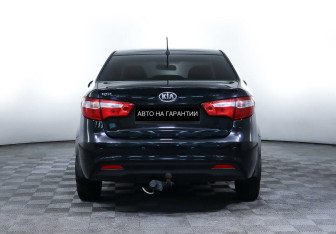 Подержанный автомобиль Kia Rio Sedan 2014 года (4 фото)